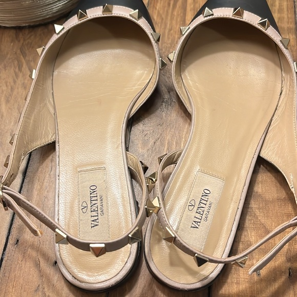 Valentino Rockstud Flats - Picture 7 of 10